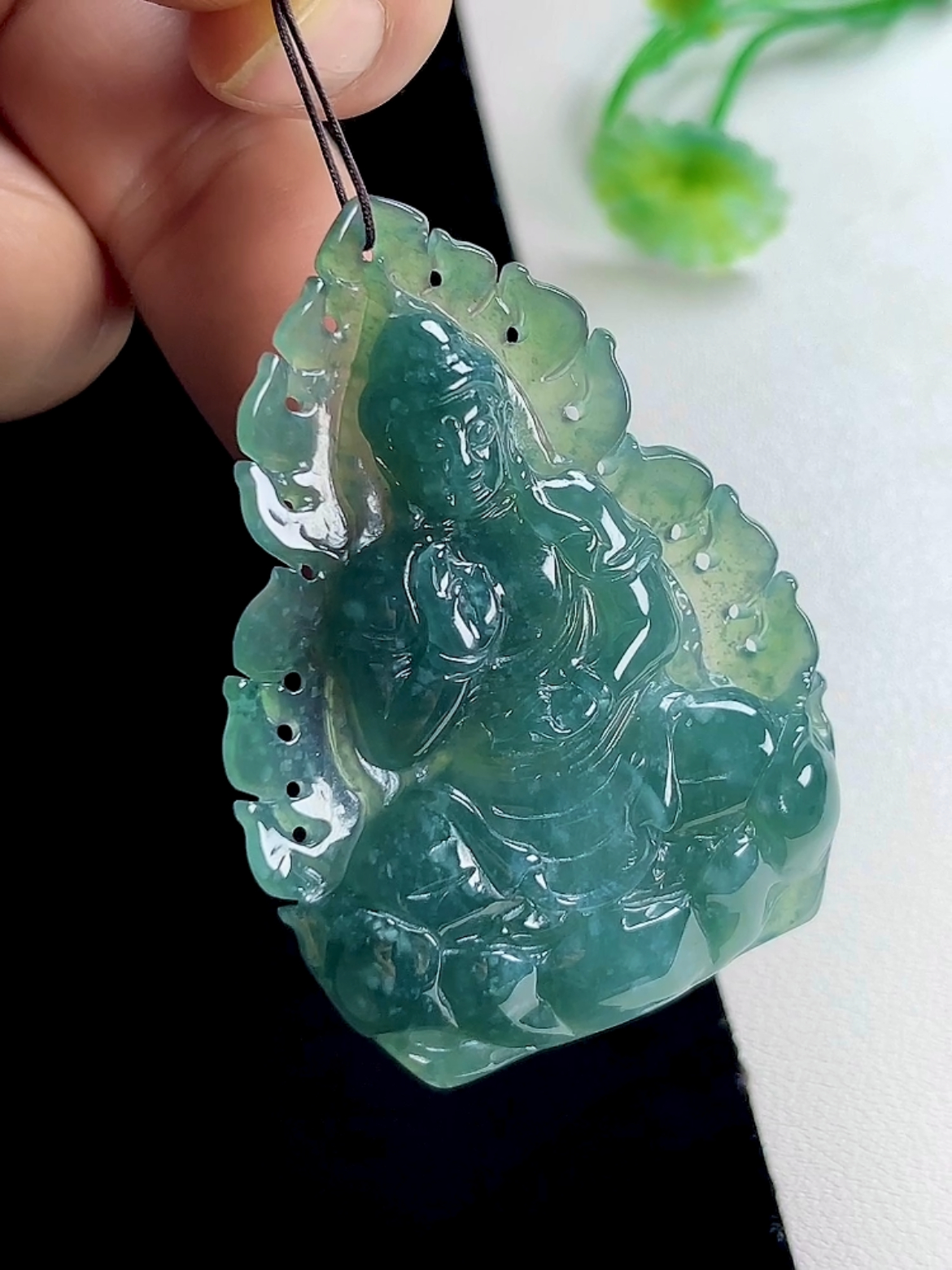 天然A货翡翠大日如来吊坠 冰底蓝水冰绿玉石玉佛祖 羊猴生肖护法