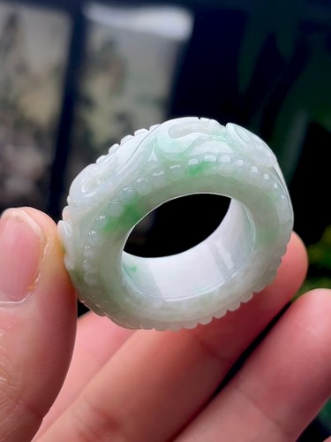 30号22.2mm白底青翡翠扳指