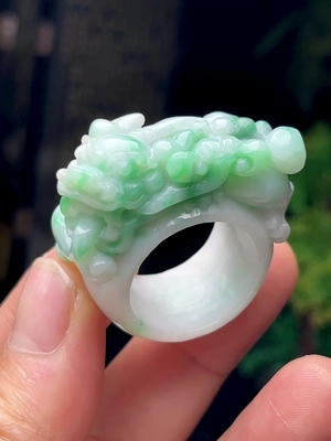 24号20.4mm冰飘阳绿招财貔貅扳指 缅甸天然A货玉石翡翠貔貅玉指环