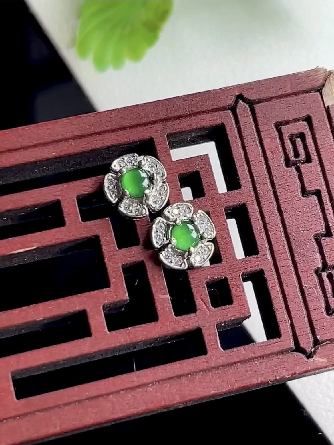 新款天然翡翠耳钉S925纯银镶嵌