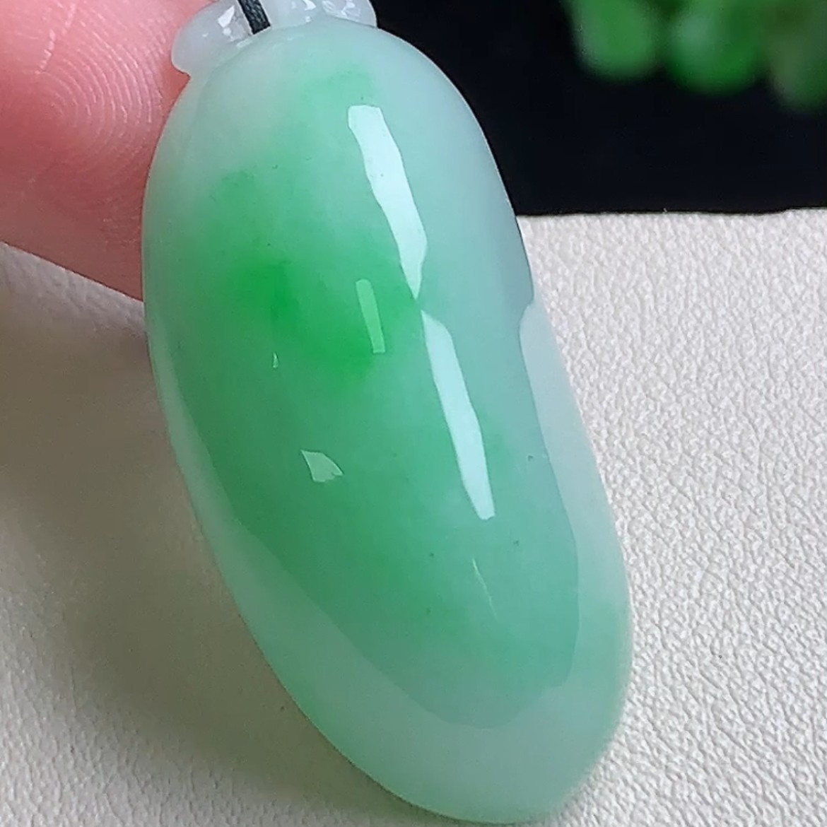 正品天然玉石冰飘绿福瓜吊坠玉瓜挂件保真缅甸料A货翡翠福挂玉坠