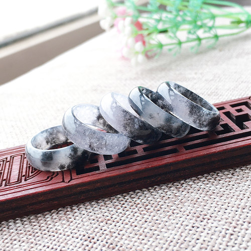 缅甸乌鸡翡翠指环天然玉石老坑