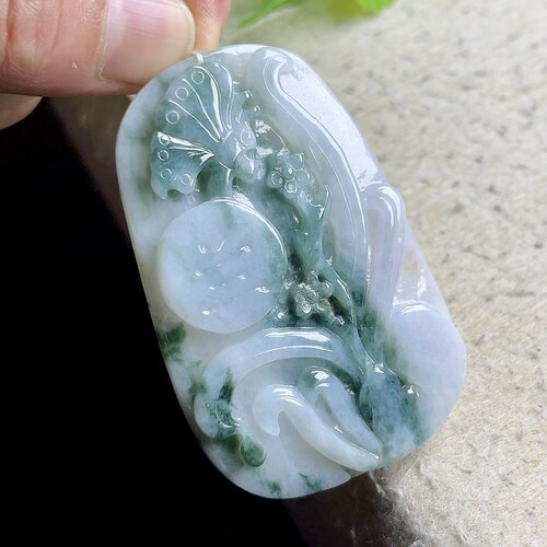 特价天然蓝翠飘花翡翠碟恋花吊坠
