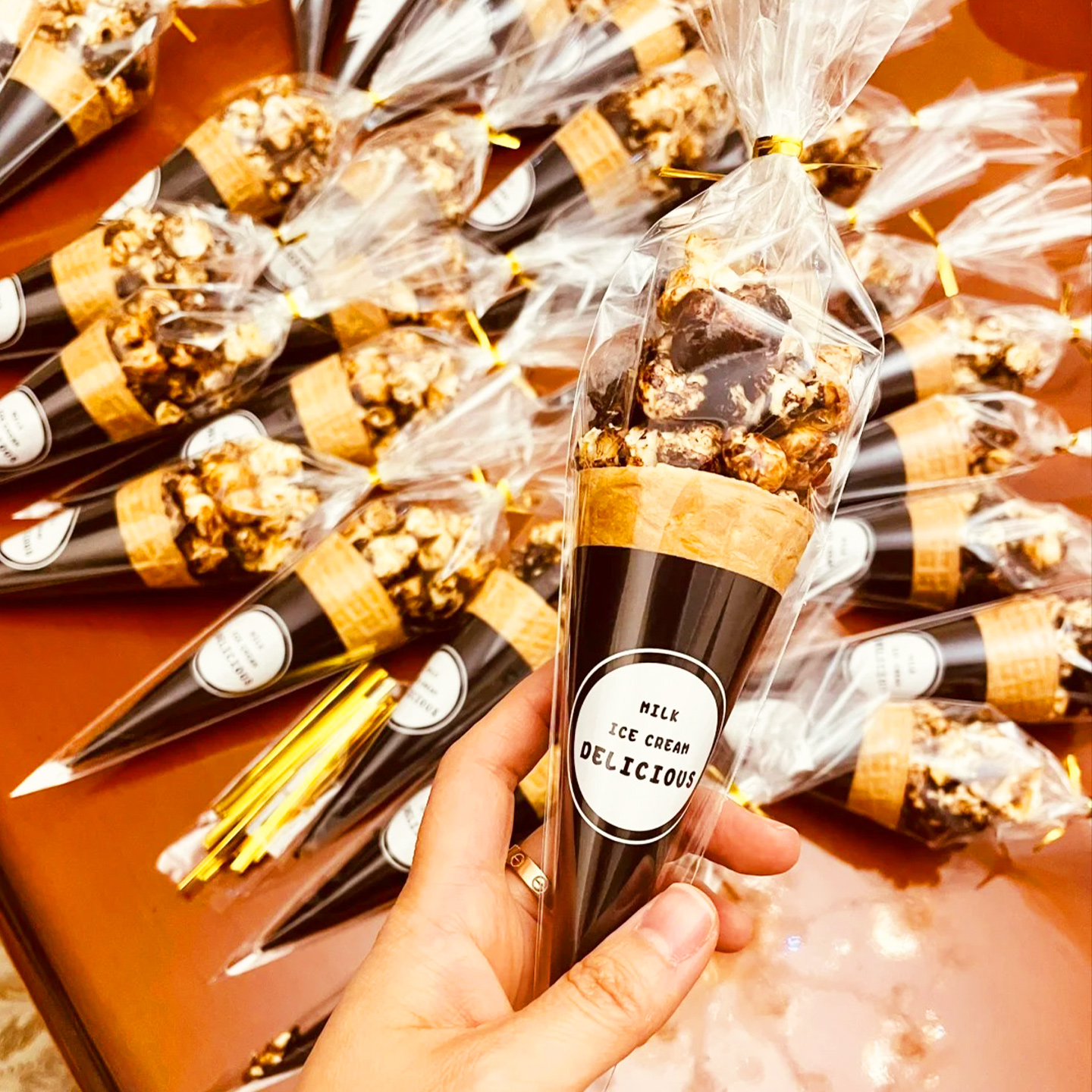 蛋白糖包装袋一次性雪糕三角马林糖冰淇淋袋网红彩虹马琳糖透明袋