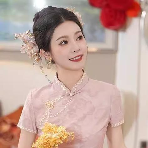 四小姐花样年华旗袍古法粉色2026新中式高级感领证订婚礼服敬酒
