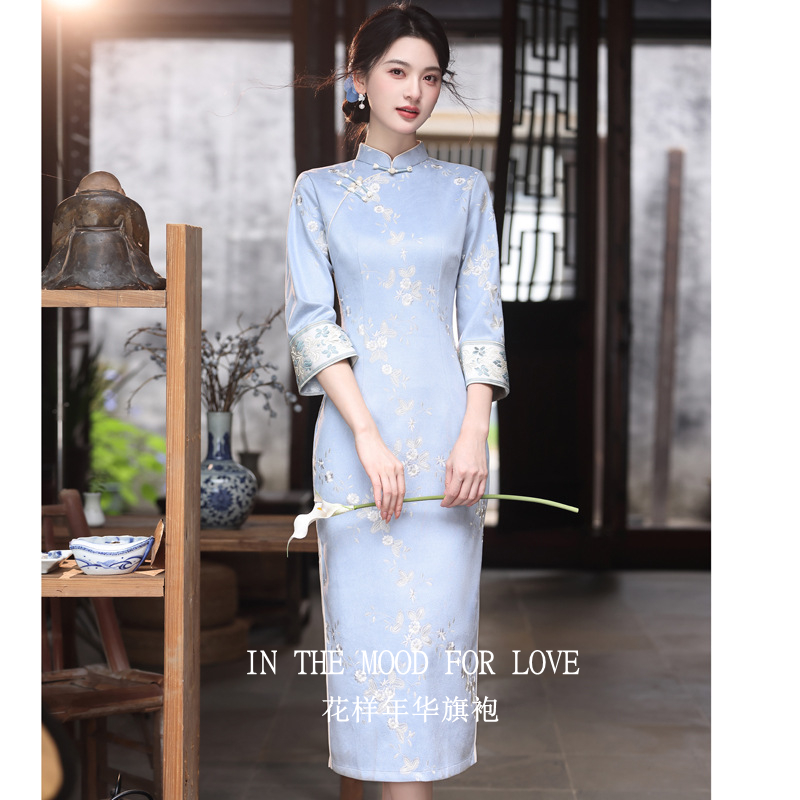 四小姐花样年华旗袍新中式蓝色素雅气质改良绣花加厚倒大袖