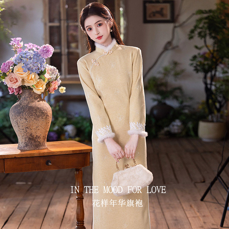 黄色加绒新中式女冬装