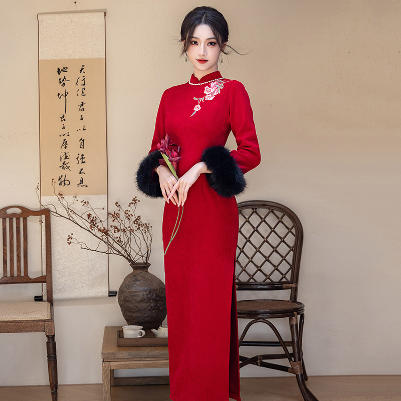 红色加绒新中式女冬装