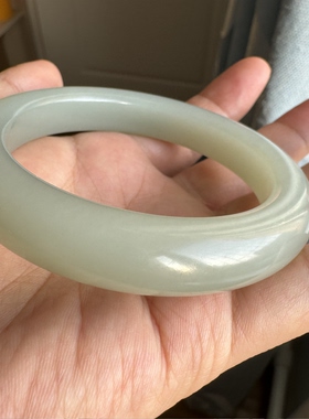 58.5圈新疆且末甜水河油膏料和田玉青白玉手镯油糯无暇女士玉镯子