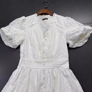 外贸白色初恋裙 高级重工褶皱镂空刺绣V领木耳边泡泡袖连衣裙长裙