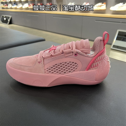 李宁男子轻量运动专业比赛篮球鞋