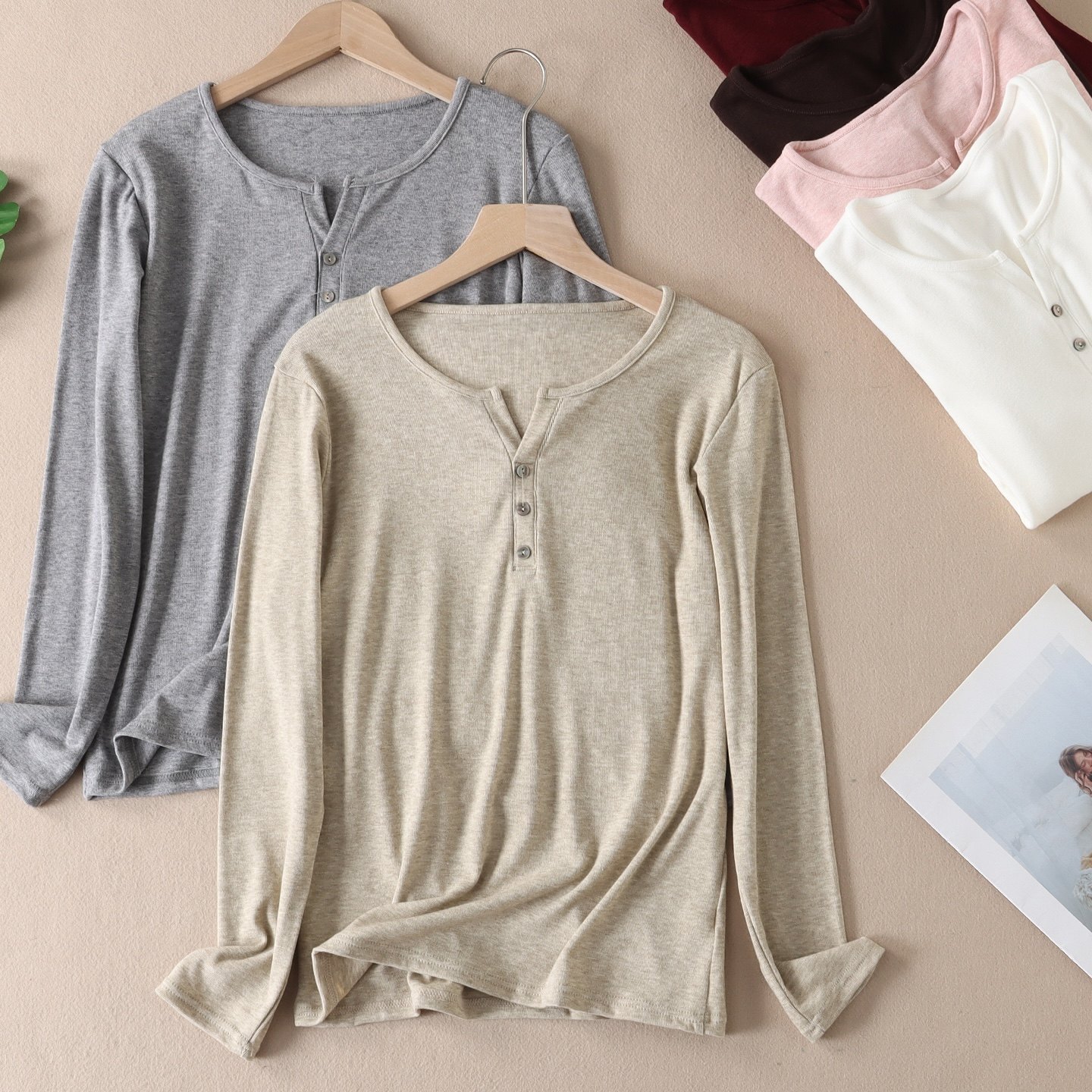 早秋韩版气质简约v领纽扣显瘦t恤女舒适百搭修身长袖打底上衣W507,女装/女士精品,T恤,淘宝优惠券,粉丝福利购,淘宝优惠卷