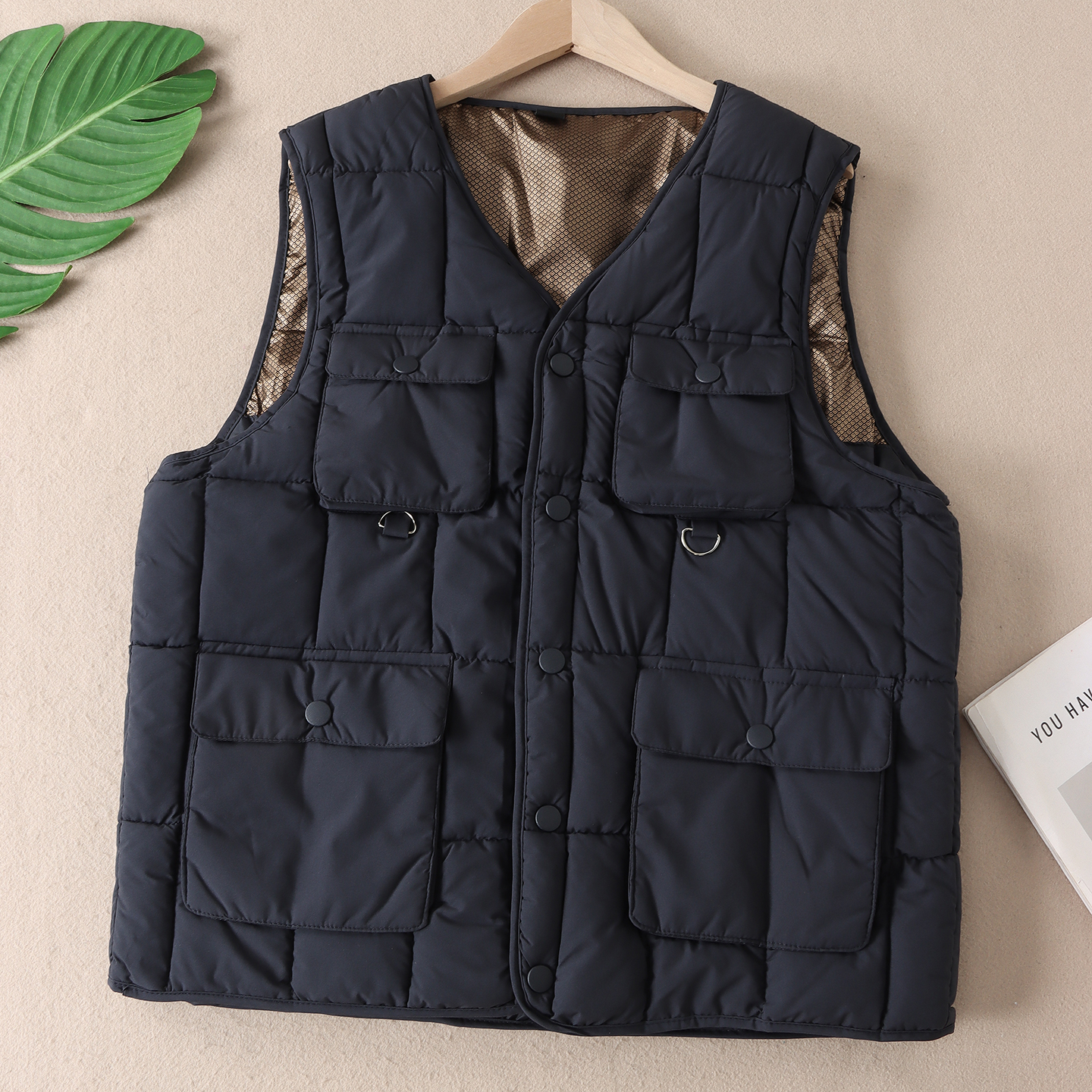 帅气休闲工装口袋石墨烯棉马甲