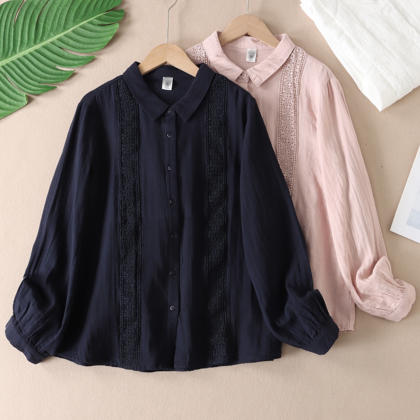 刺绣蕾丝镂空花边拼接纯棉纱衬衫