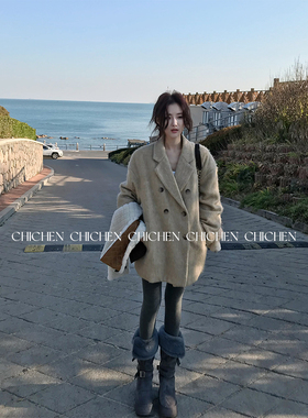 CHICHEN-柔雾感羊毛90白鸭绒外套