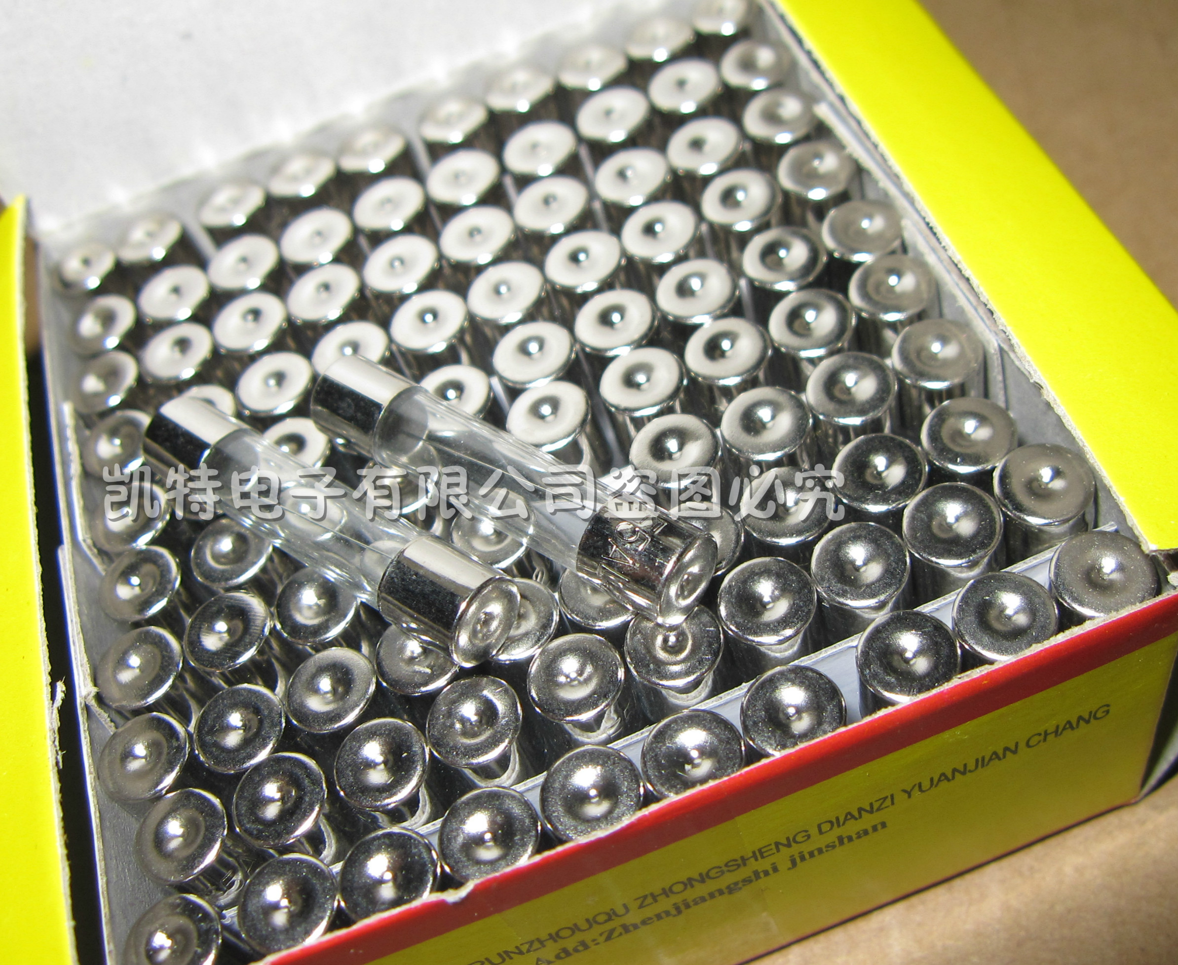 F2AL250V 6*30玻璃保险管 2A 250V F2A 保险丝 6X30MM 100只