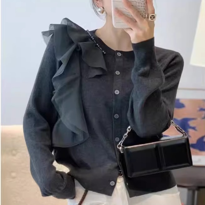 2025秋季新款洋气超好看别致设计感超细羊毛针织衫时尚女人味上衣