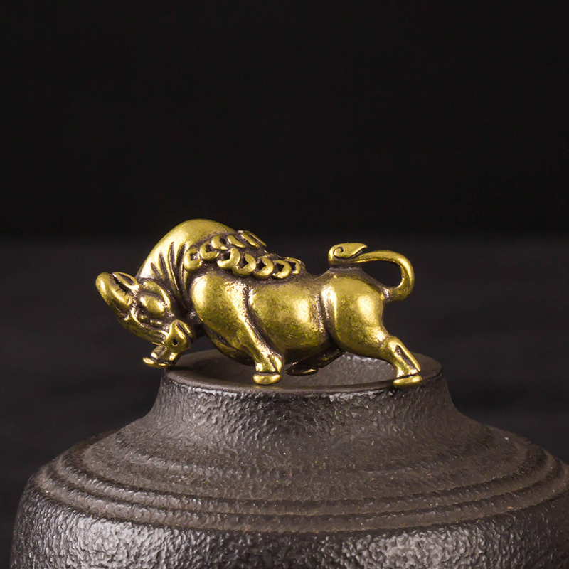 黄铜十二生肖牛气冲天挂饰摆件