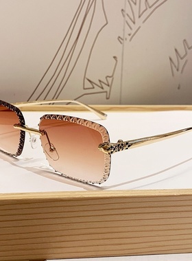 欧美跨境新款豹子头无框墨镜女轻奢风金属方形碎花镜片时尚太阳镜