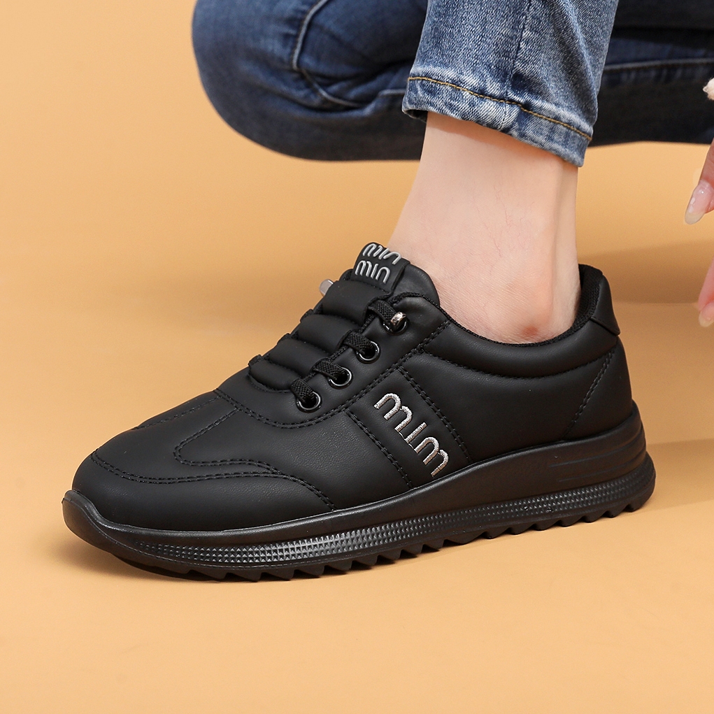 黑色皮鞋女春秋季防滑软底工作鞋久站不累脚女鞋平底休闲中年单鞋