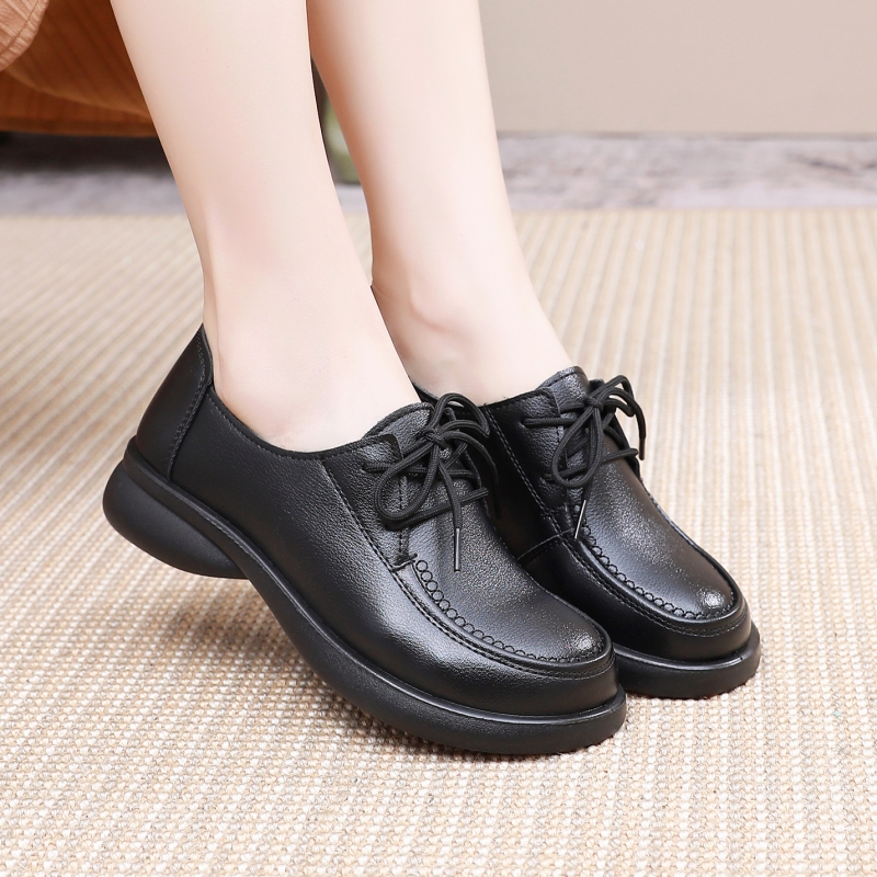 黑色系带深口单鞋女平底舒适软底防滑工作鞋轻便女鞋宽脚胖脚皮鞋