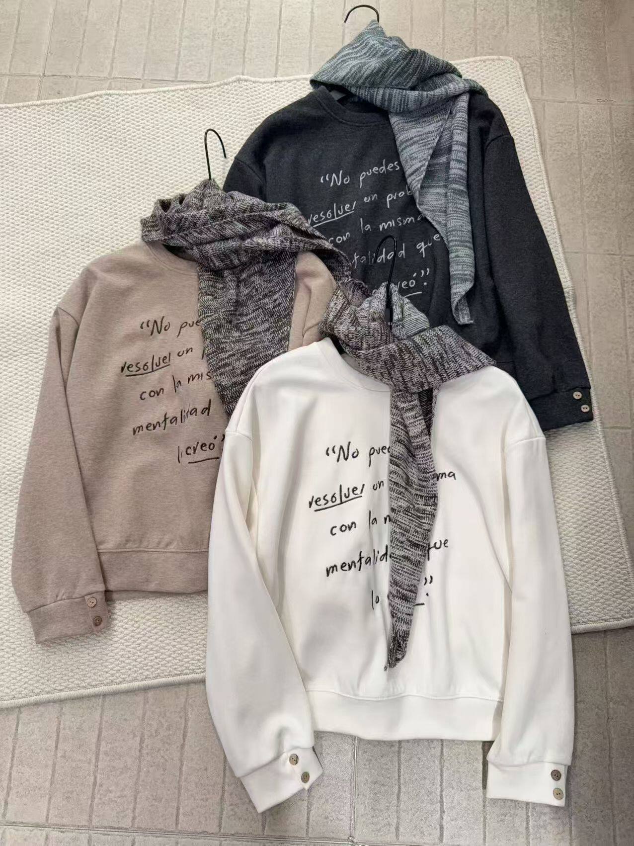秋冬新款韩版宽松显瘦圆领字母印花针织衫女百搭休闲毛衣上衣