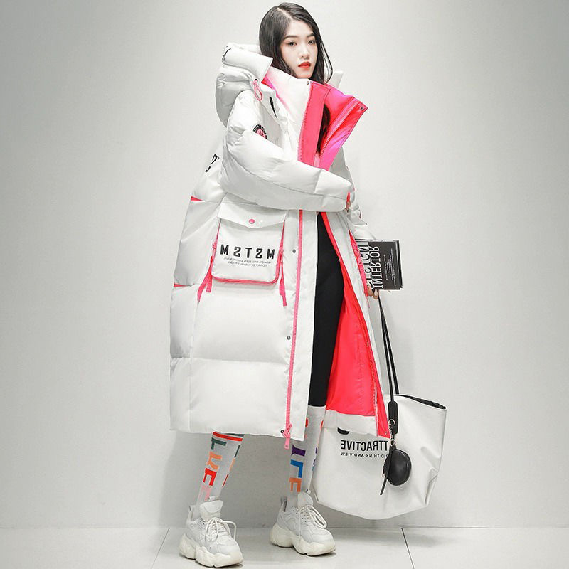 时尚洋气宽松免洗亮面羽绒服