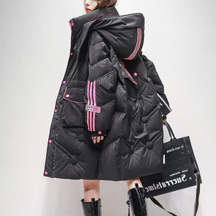 羽绒服女白鸭绒中长款潮牌新款冬装黑色拼色连帽加厚保暖显瘦外套