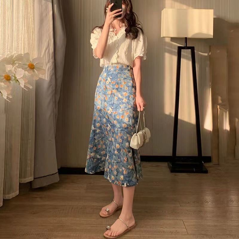 时尚套装复古蕾丝白色上衣夏季油画鱼尾显瘦碎花半身裙两件套裙女