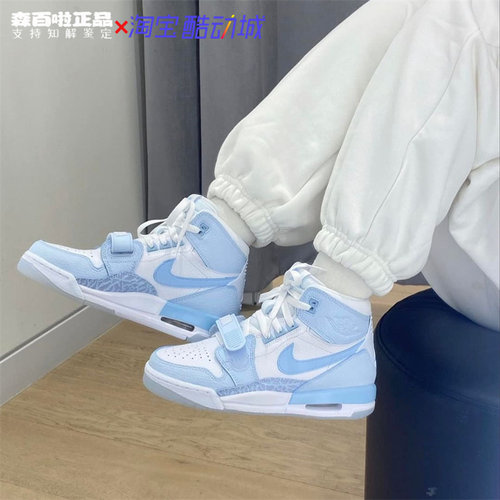 耐克女缓震低帮防滑篮球鞋耐磨