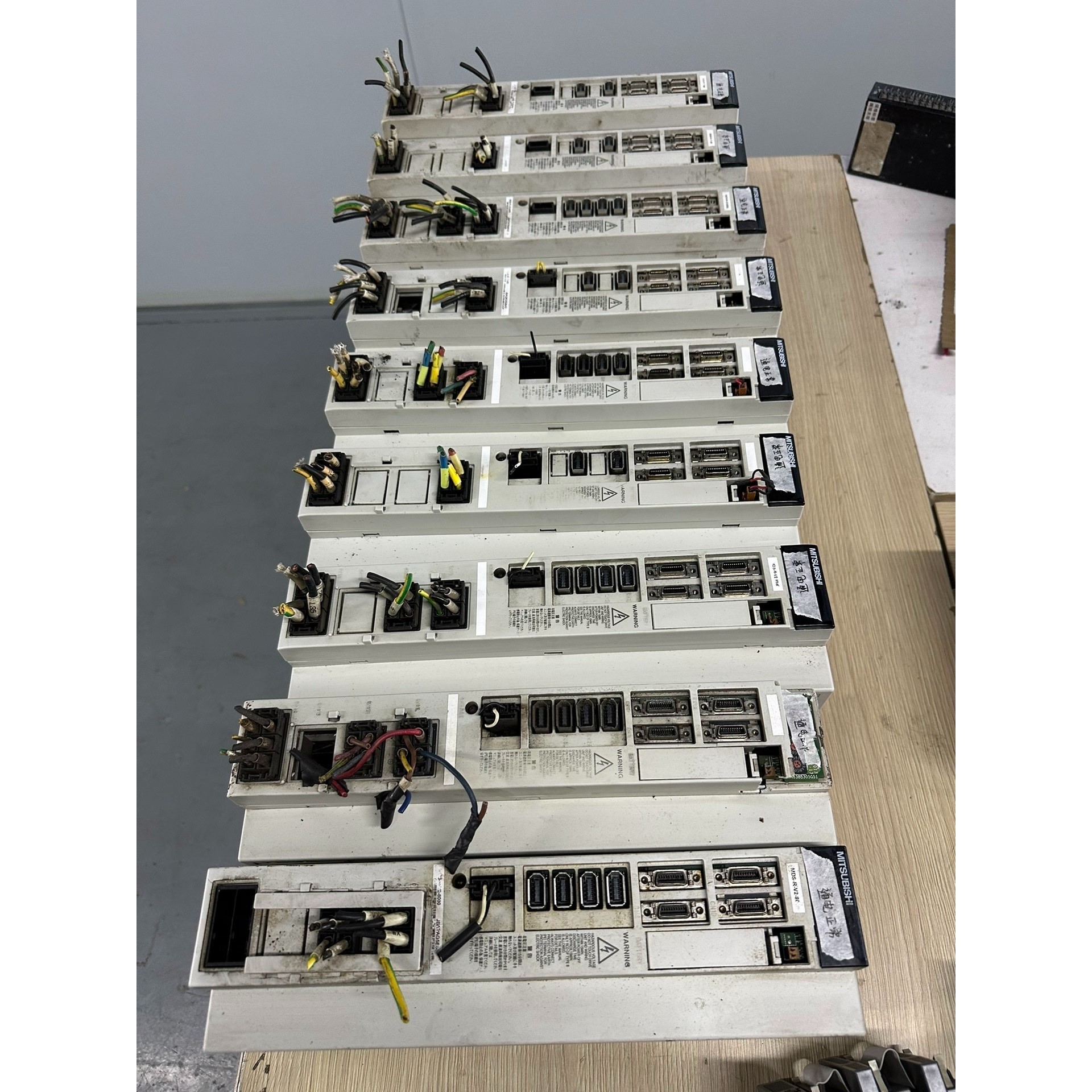 三菱伺服驱动器MDS-R-V2-8080拍前议价