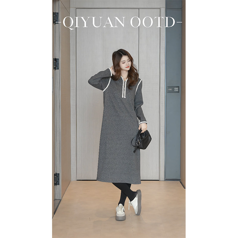 柒院家微胖大码半拉链连帽连衣裙