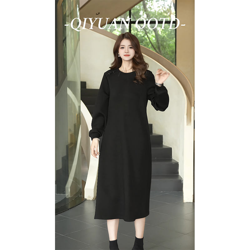 大码通勤长袖圆领连衣裙宽松显瘦