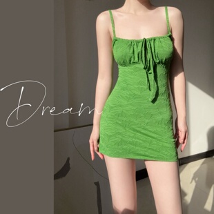 泡温泉 吊带连体游泳装 蜜Dream泳衣女法式 少女绿色肌理感抹胸裙式