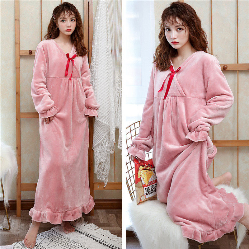 冬天睡衣女可爱连体法兰绒少女睡裙秋春韩版加大码珊瑚绒中长裙