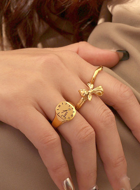 法式时尚ins小香蝴蝶结戒指 镶钻手表戒指钛钢镀金不规则素圈指环