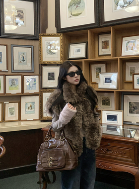 Thas9i九亿 牛角扣斜门襟抓绒宽松落肩立领马甲羊羔毛保暖外套女