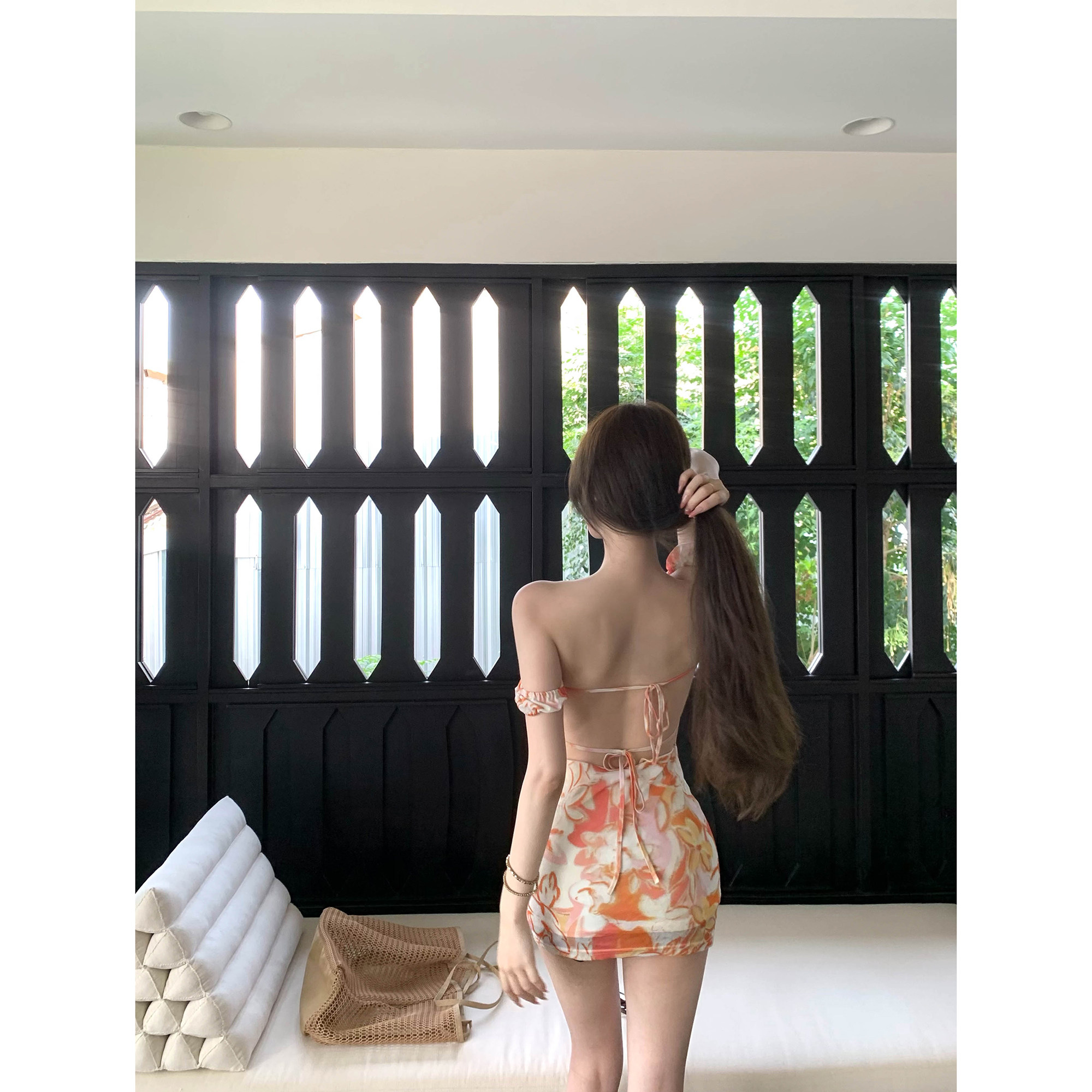Thas9i九亿夏日少女感U领俩穿露背短裙修身性感系带印花连衣裙图片