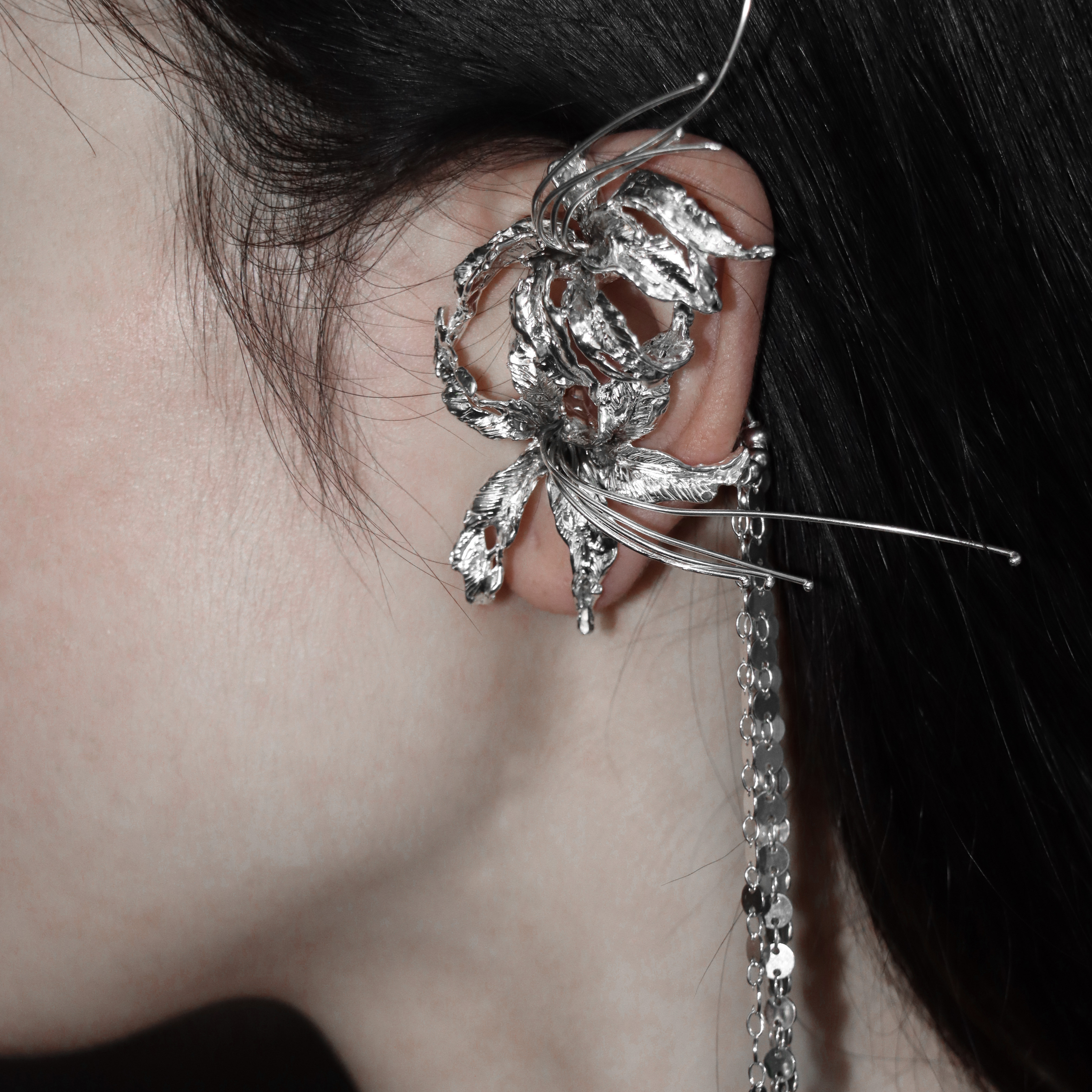 東黑三白/ 彼岸逢春  s930纯银原创设计小众步摇流苏耳盖挂礼物