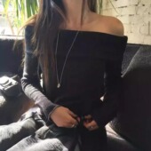 闪闪家 YESTERDAY弹力一字领打底t THAN 韩国东大门代购 MORE