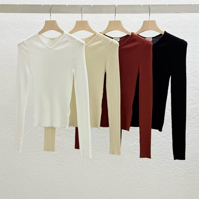 STATEMENT纯棉竖纹V领修身针织衫