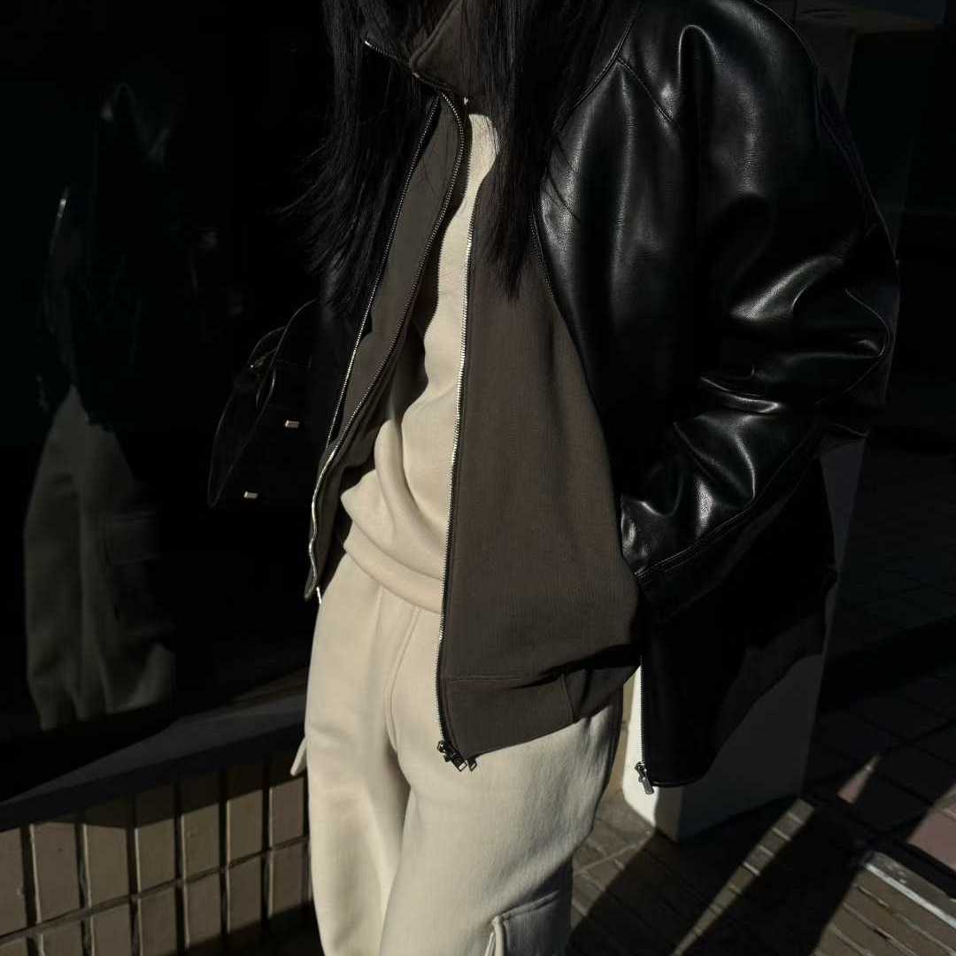 BLOSSOM时髦高端人造革无领皮