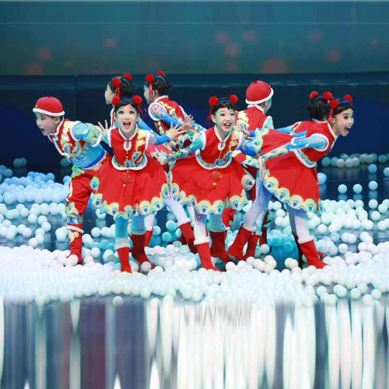元旦儿童喜庆拜年服演出服男女开门红表演服幼儿春节红灯笼舞蹈服