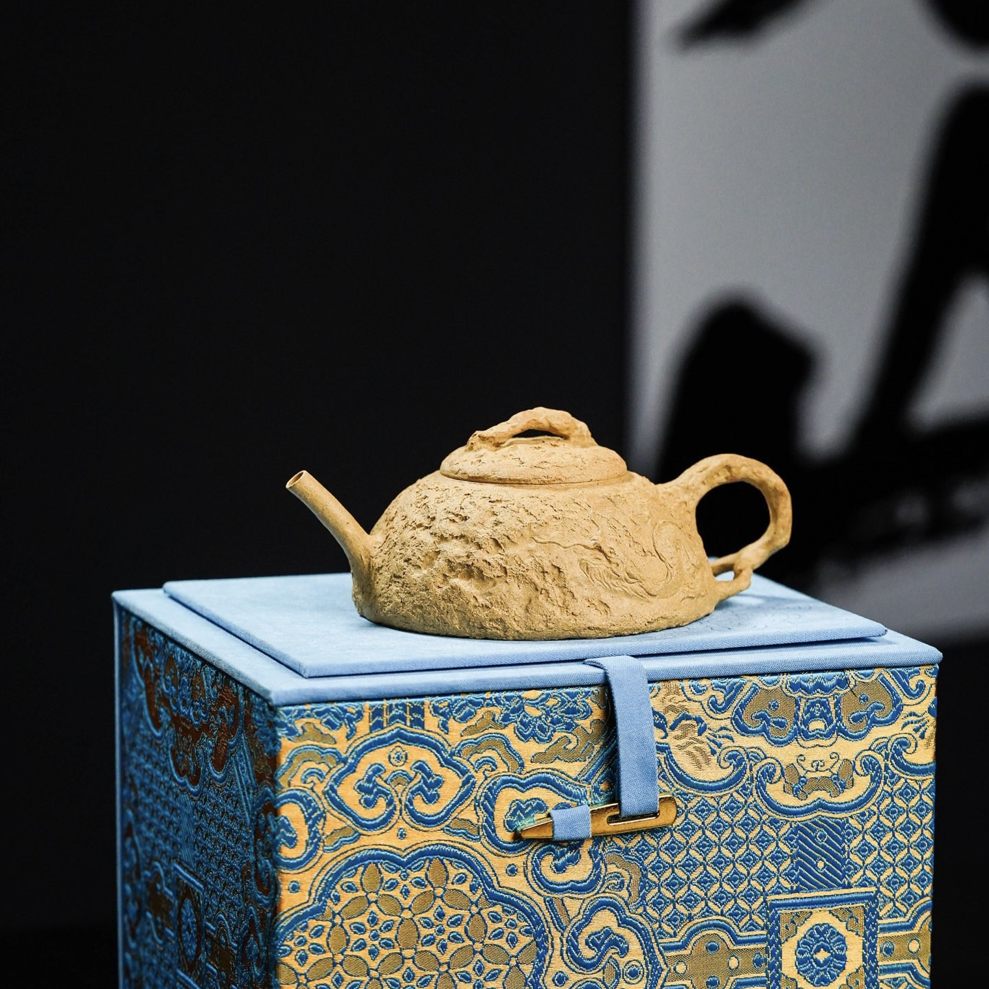 宜兴紫砂壶隐龙供春·性价比容量190cc/段泥手工证书礼盒