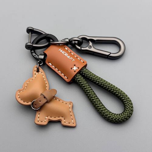 卡通可爱法斗犬小狗钥匙扣挂件汽车钥匙链圈皮革手工编织绳包挂饰