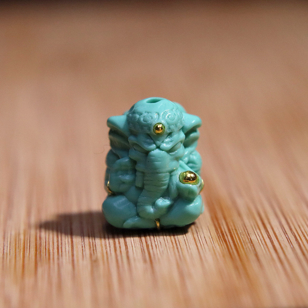 优化蒙松象神背云隔珠吊坠