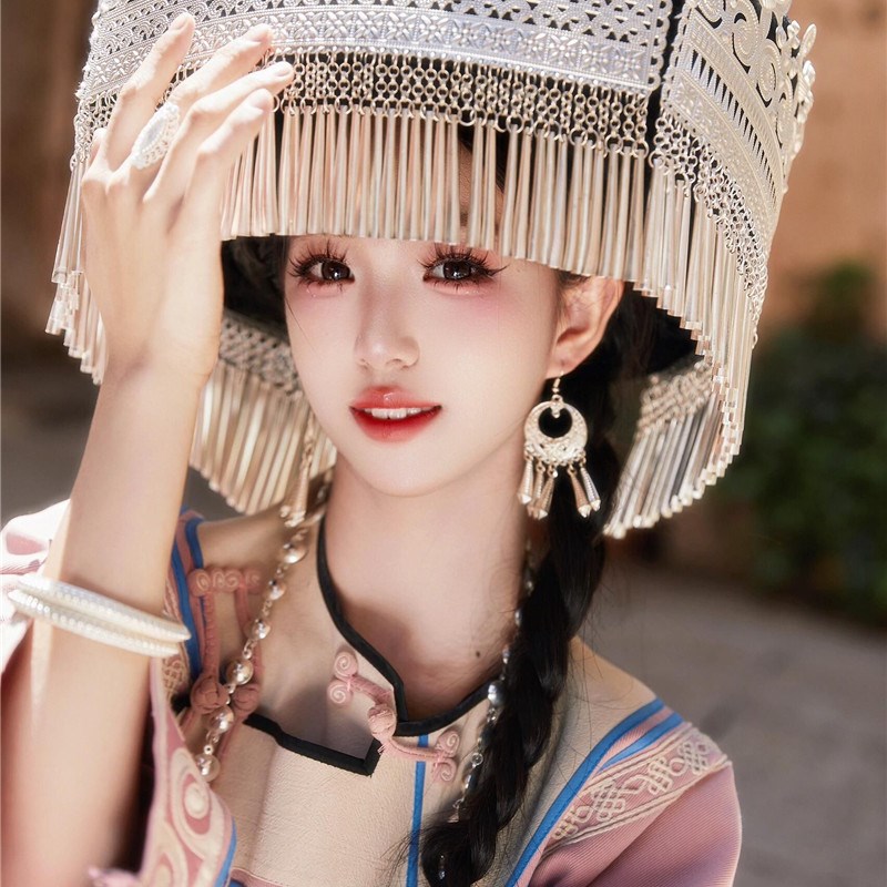 云南彝族服装新款苗族少数民族风凤凰古城苗疆少女旅拍写真衣服饰