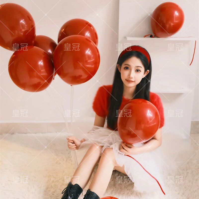 影楼新年主题个人写真拍照红色毛衣甜美少女小清新艺术照摄影服饰
