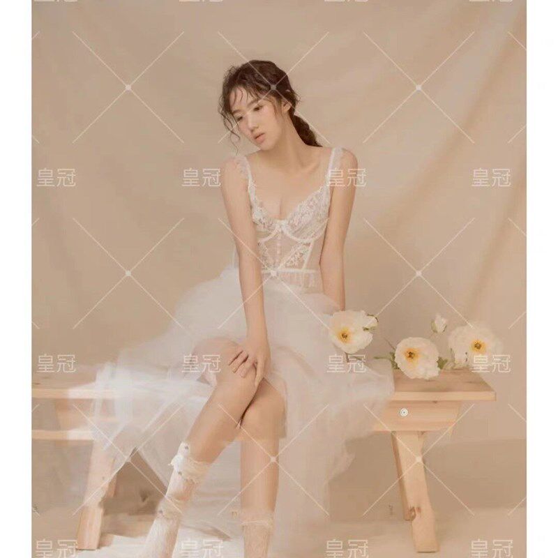 个人写真服装女照相馆主题夏季小清新性感少女纯欲私房摄影艺术拍