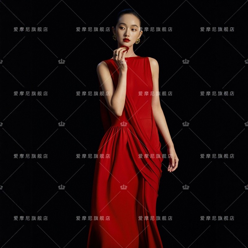 新中式复古晨袍新娘敬酒服订婚高级感小众红色气质中国风长裙礼服
